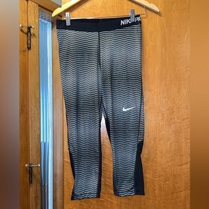 Nike pro legging capris